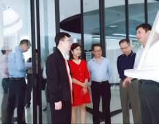 广东省工业和信息化局莅临泛亚体育-泛亚(中国)一站式服务官方网站调研制造业创新中心建设情况